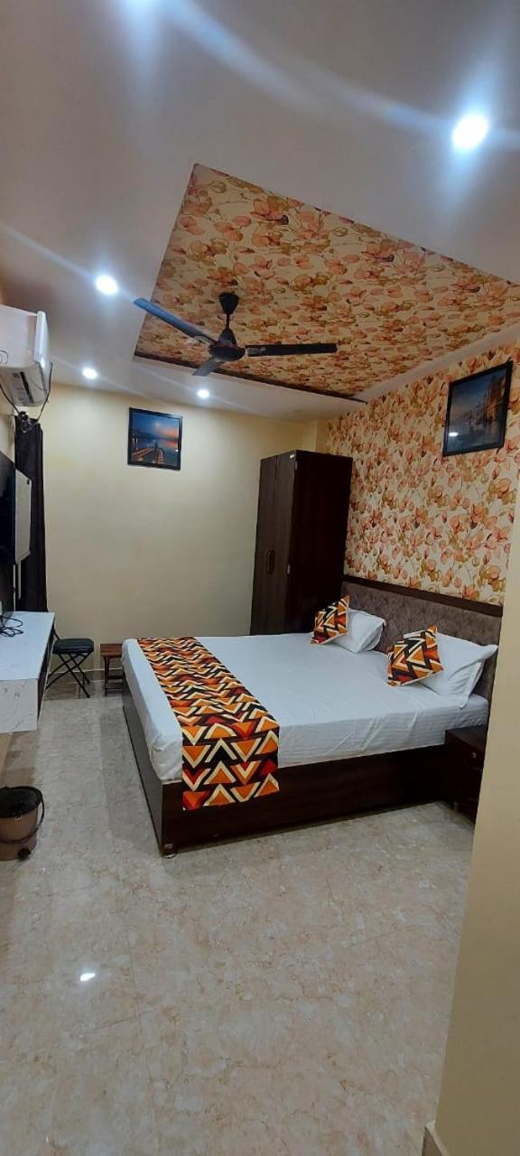 Js Banaras Residency Hotel Varanasi Exterior photo