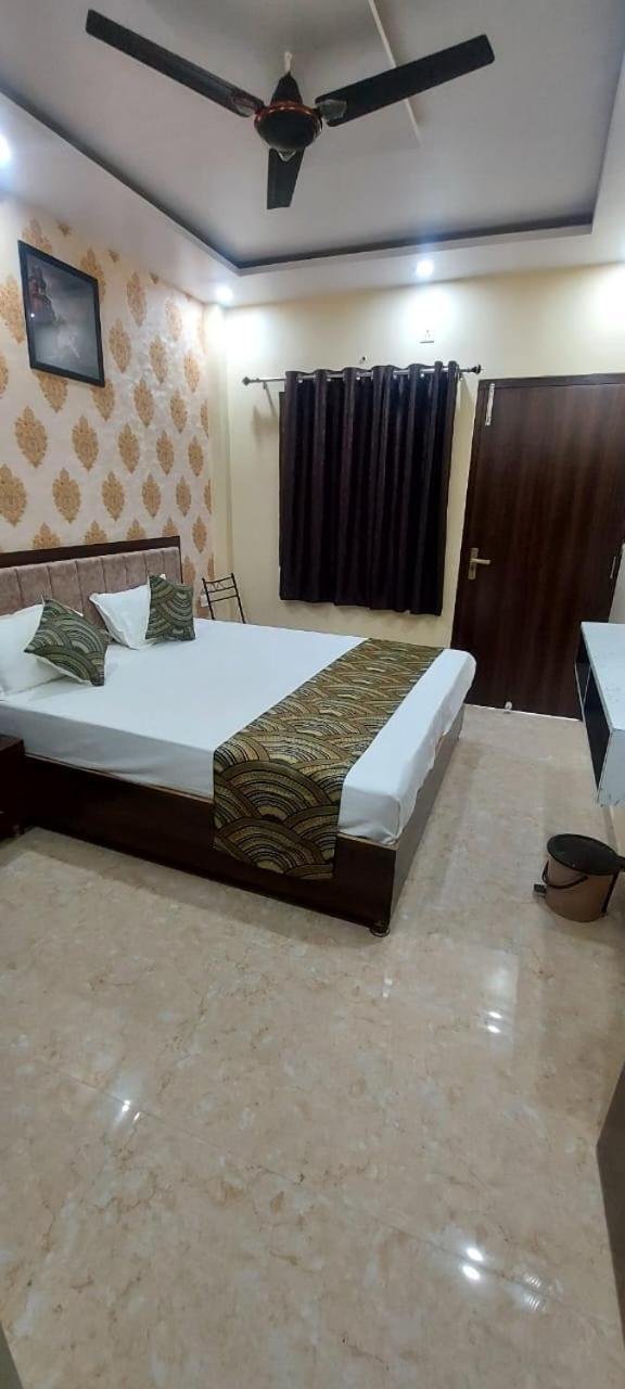 Js Banaras Residency Hotel Varanasi Exterior photo